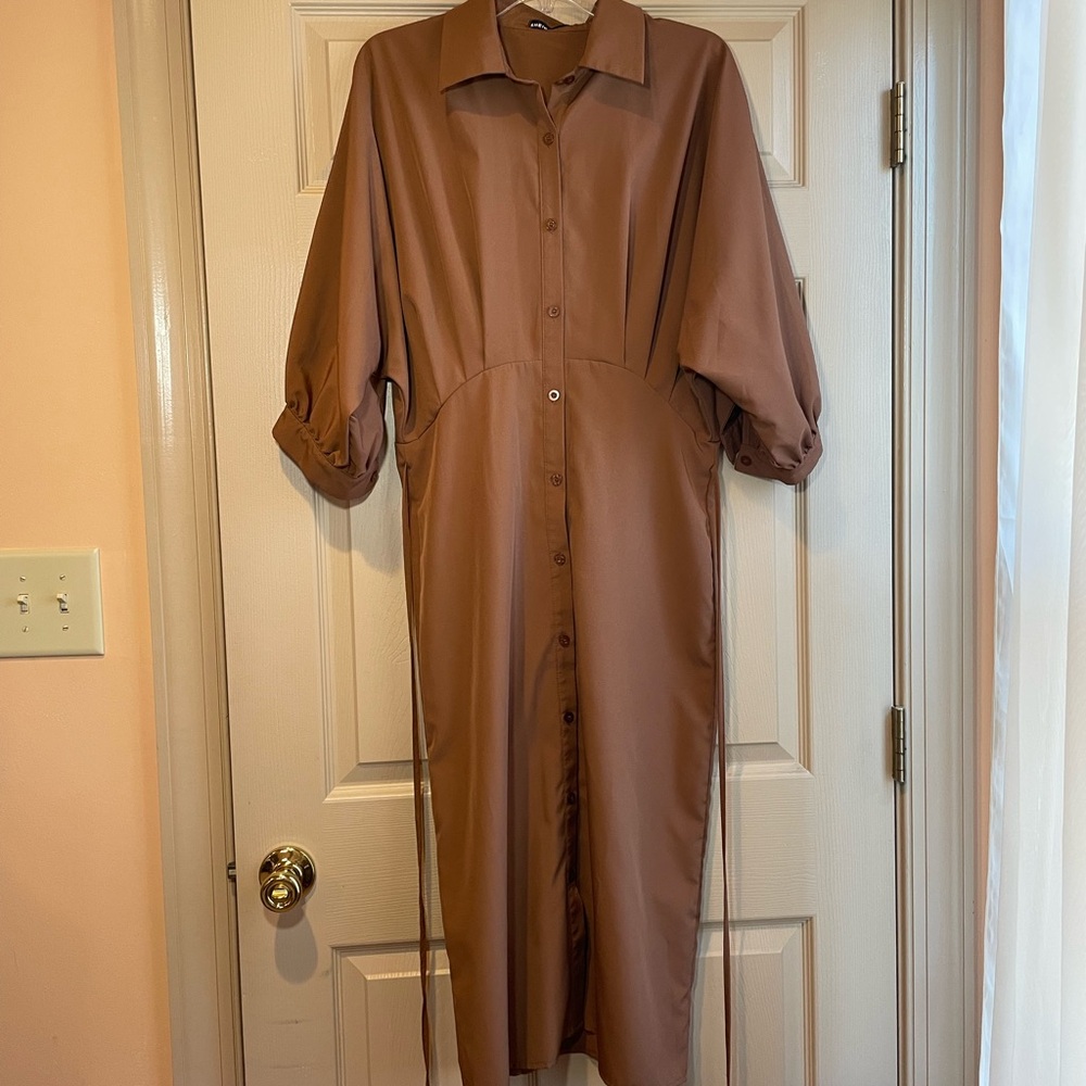 SHEIN Brown Button-Front Tie-Waist Shirt Dress, Short Sleeve, Size L (US 8-10)‎